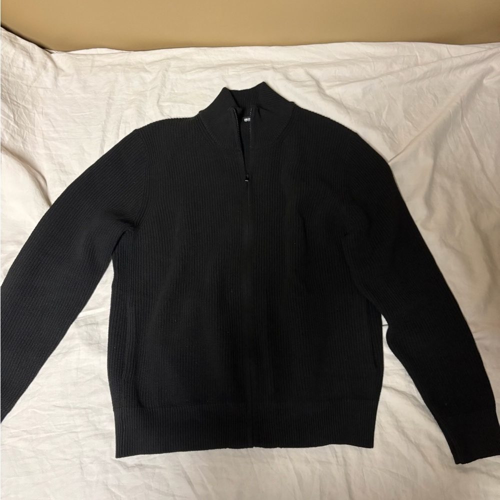 Uniqlo Men's Black Zip-Up Sweater